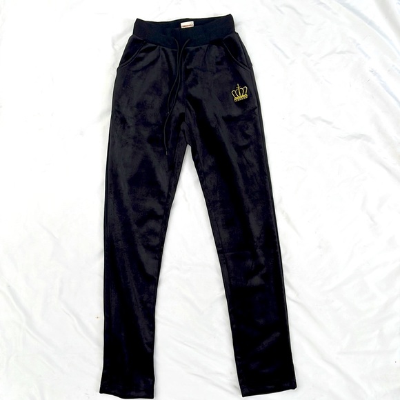 NWT velour black hooded crown embroidered trunk suit M - Picture 7 of 12